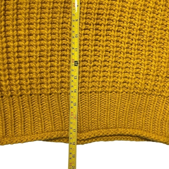 H&M Chunky Knit Cropped Turtleneck Sweater Size XS - Picture 10 of 13